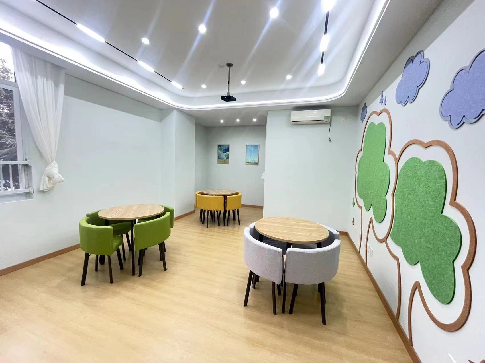 成都市茶店子小学南区心理活动室建设